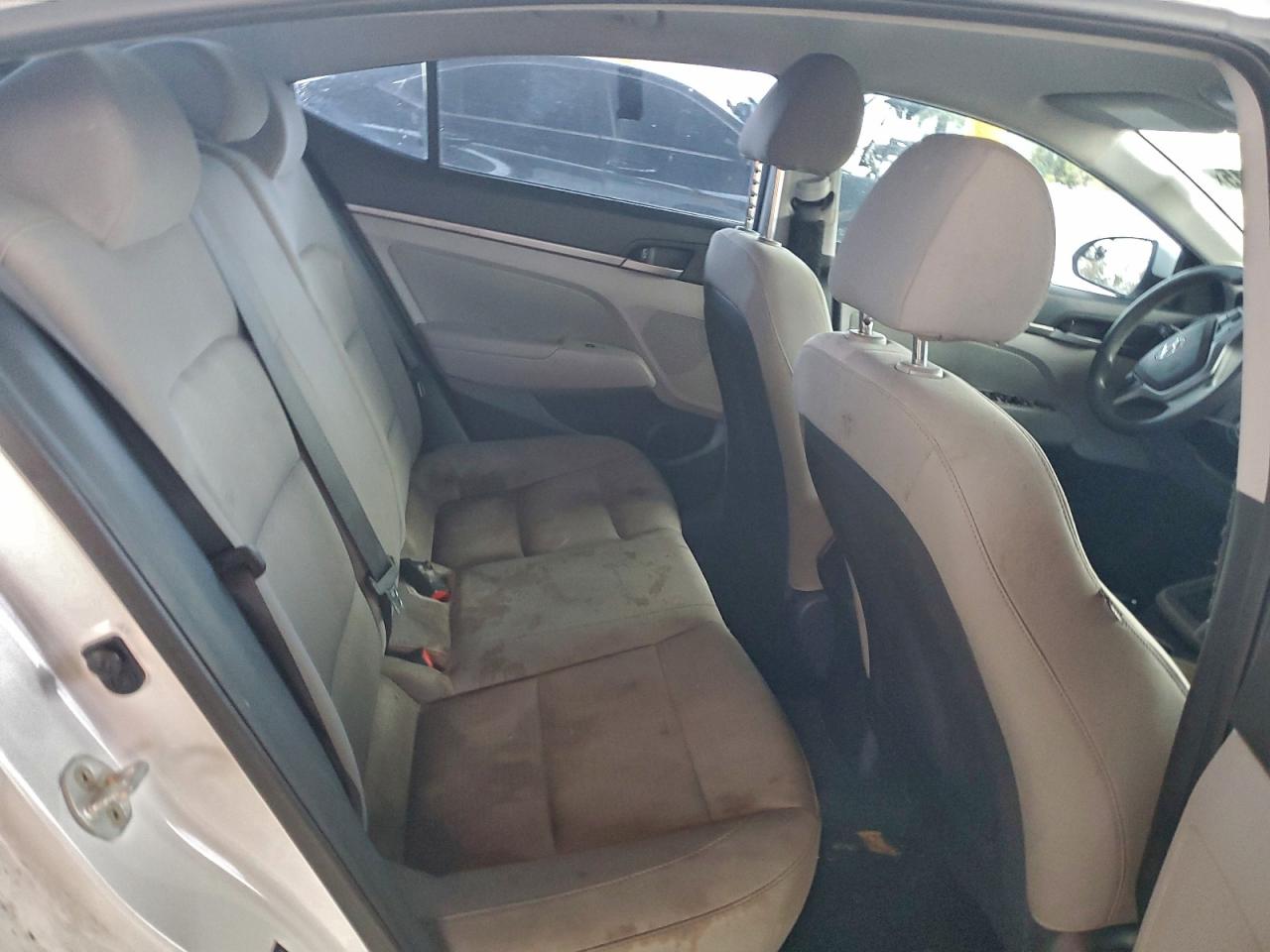 Lot #3317730071 2017 HYUNDAI ELANTRA SE