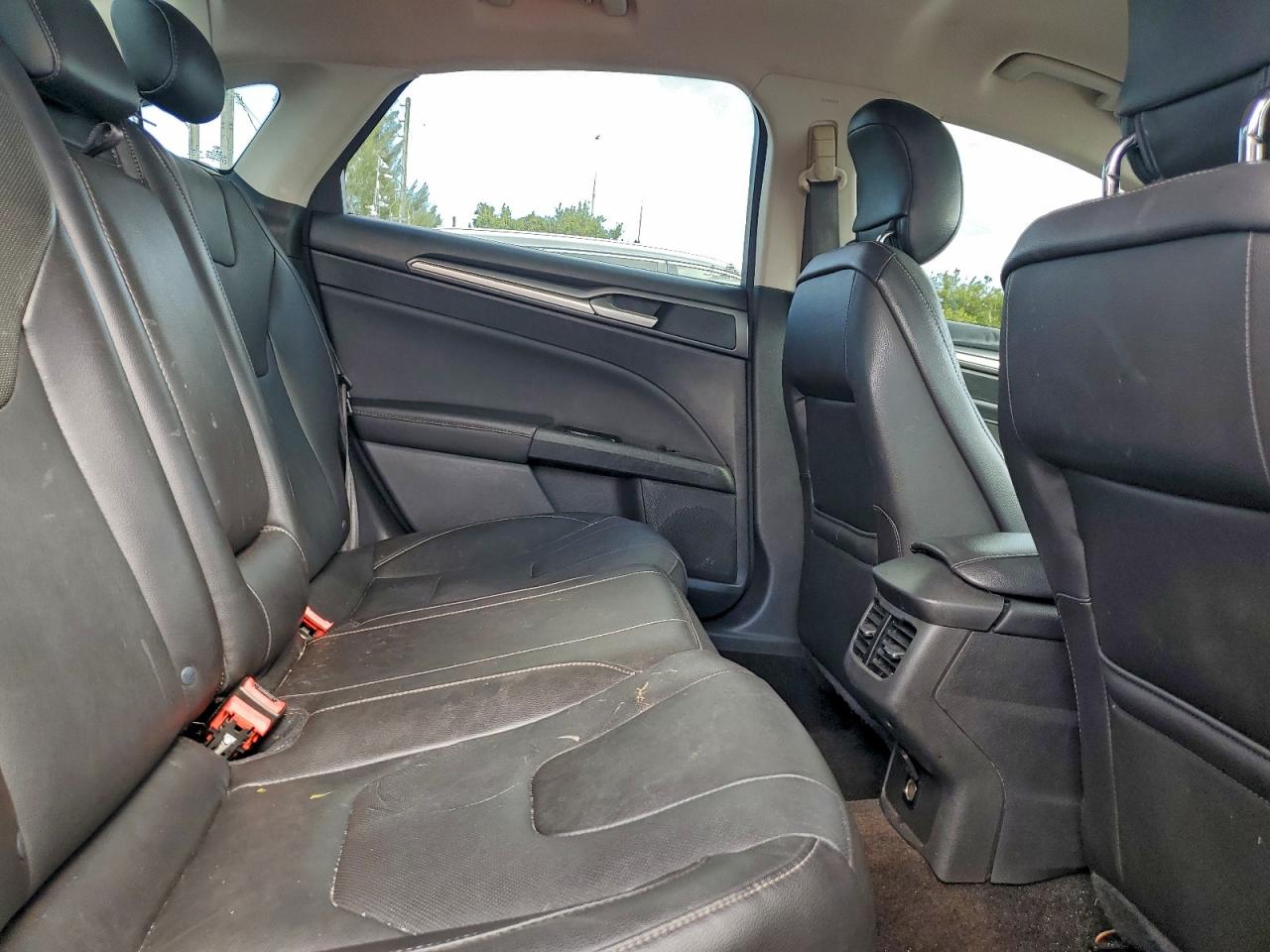 FORD FUSION TITANIUM