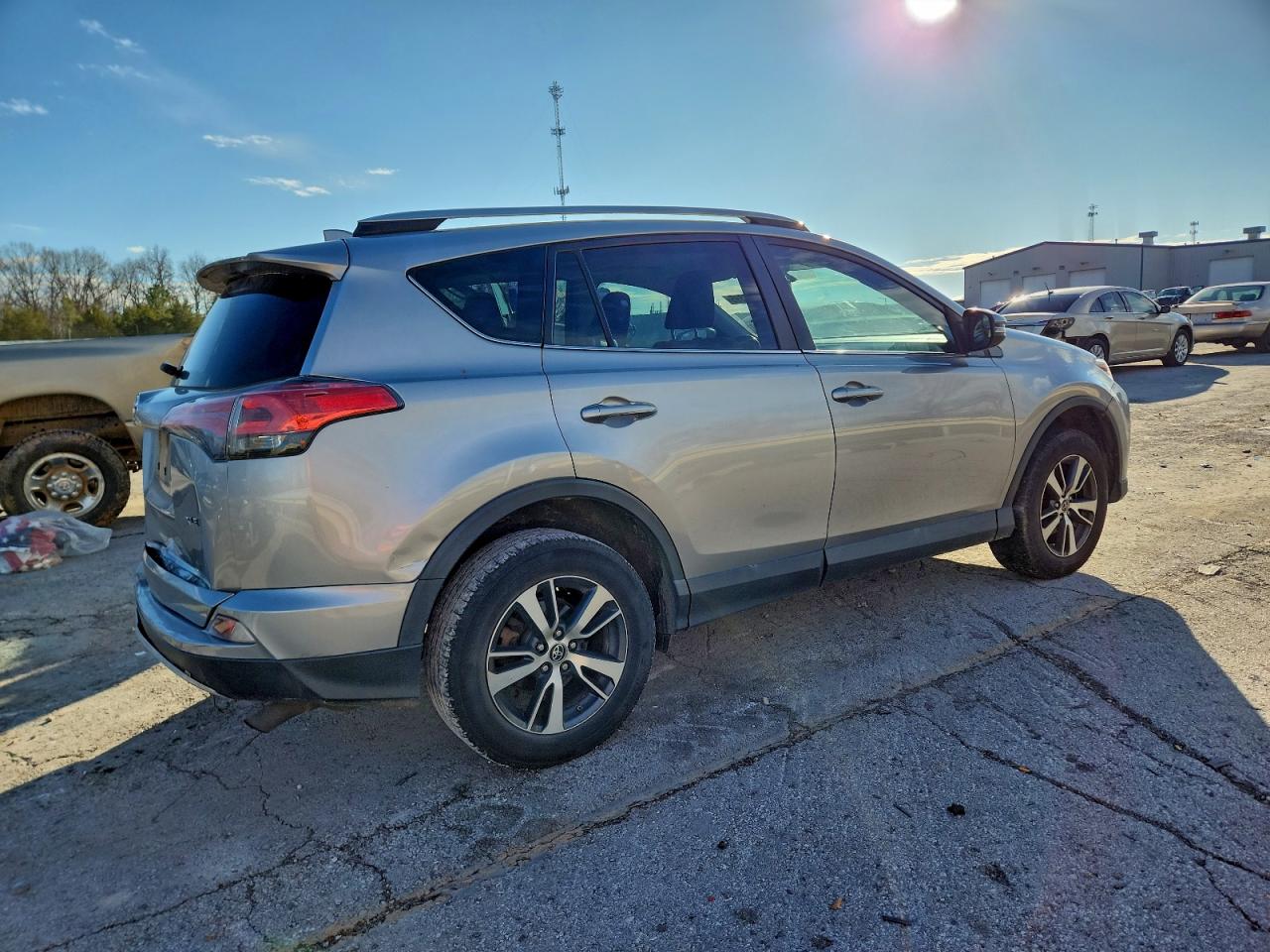 TOYOTA RAV4 XLE