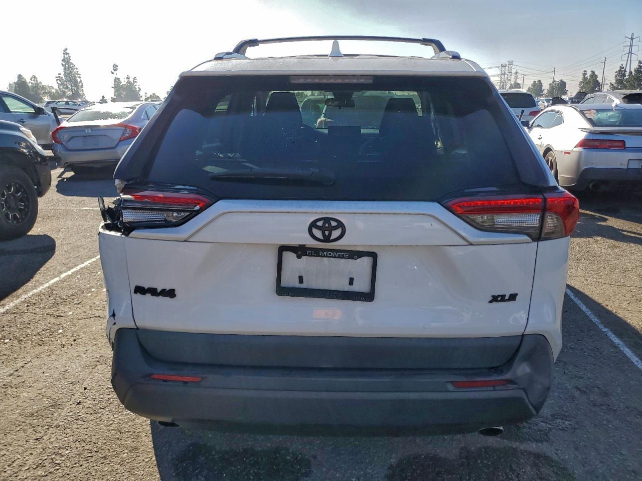 TOYOTA RAV4 XLE