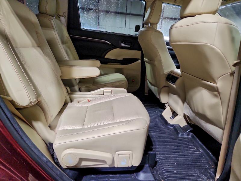 2016 TOYOTA HIGHLANDER #3308265165