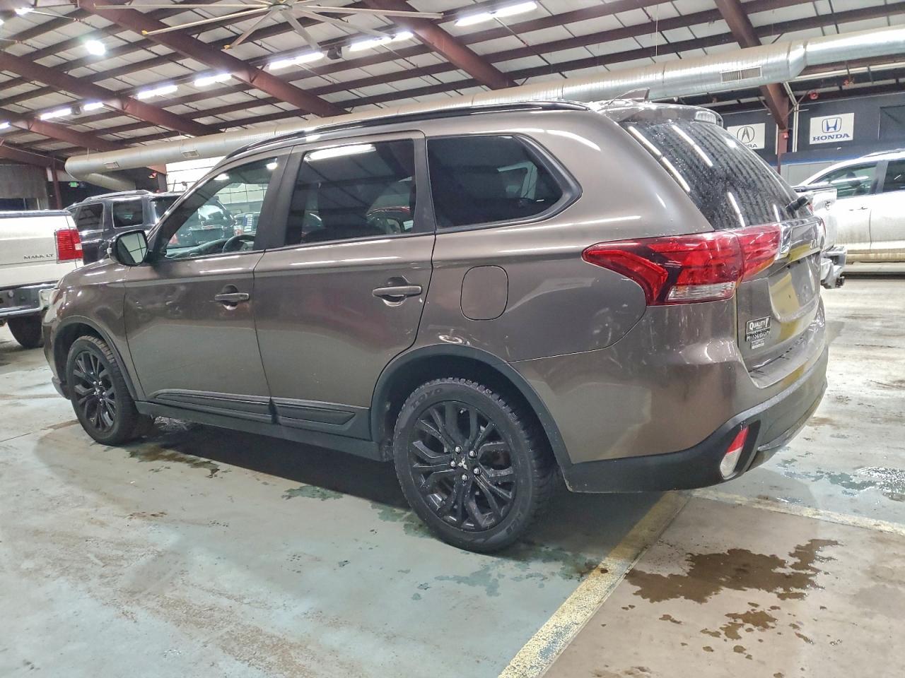 Lot #3316012780 2018 MITSUBISHI OUTLANDER