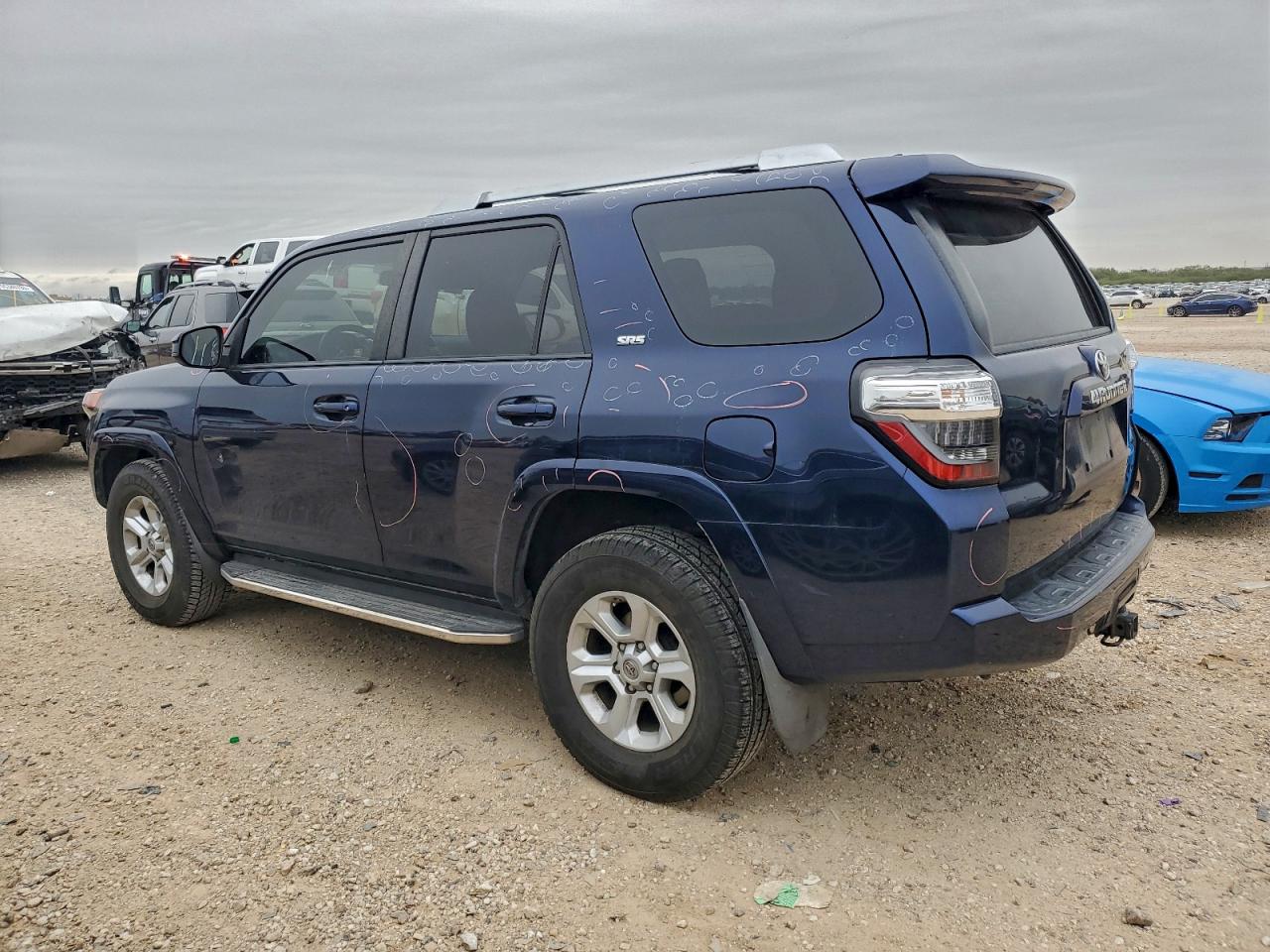 TOYOTA 4RUNNER SR5