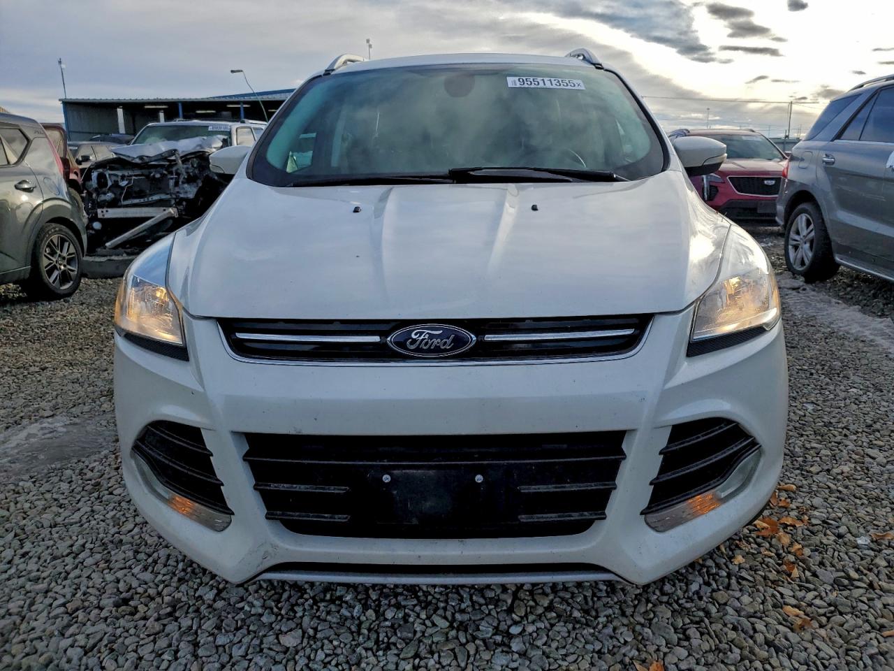 FORD ESCAPE TITANIUM