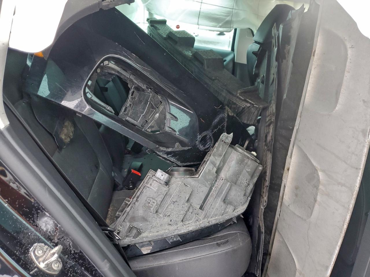 Lot #3302803957 2015 VOLKSWAGEN TIGUAN S