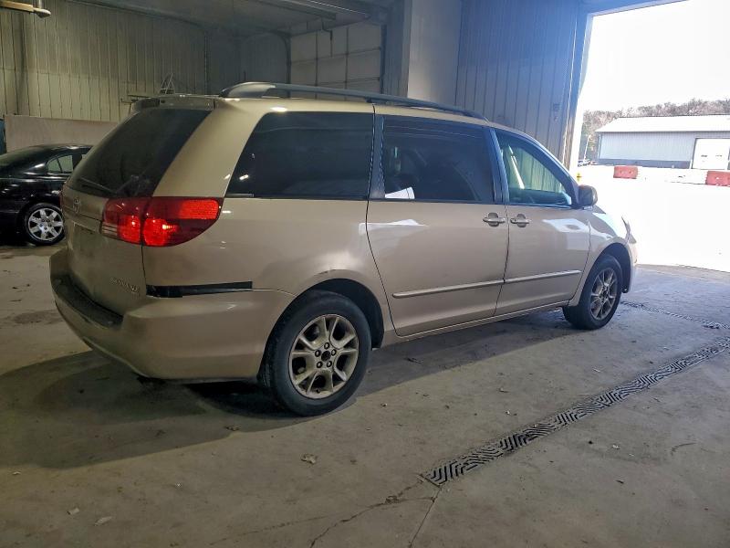 2004 TOYOTA SIENNA XLE #3303796460