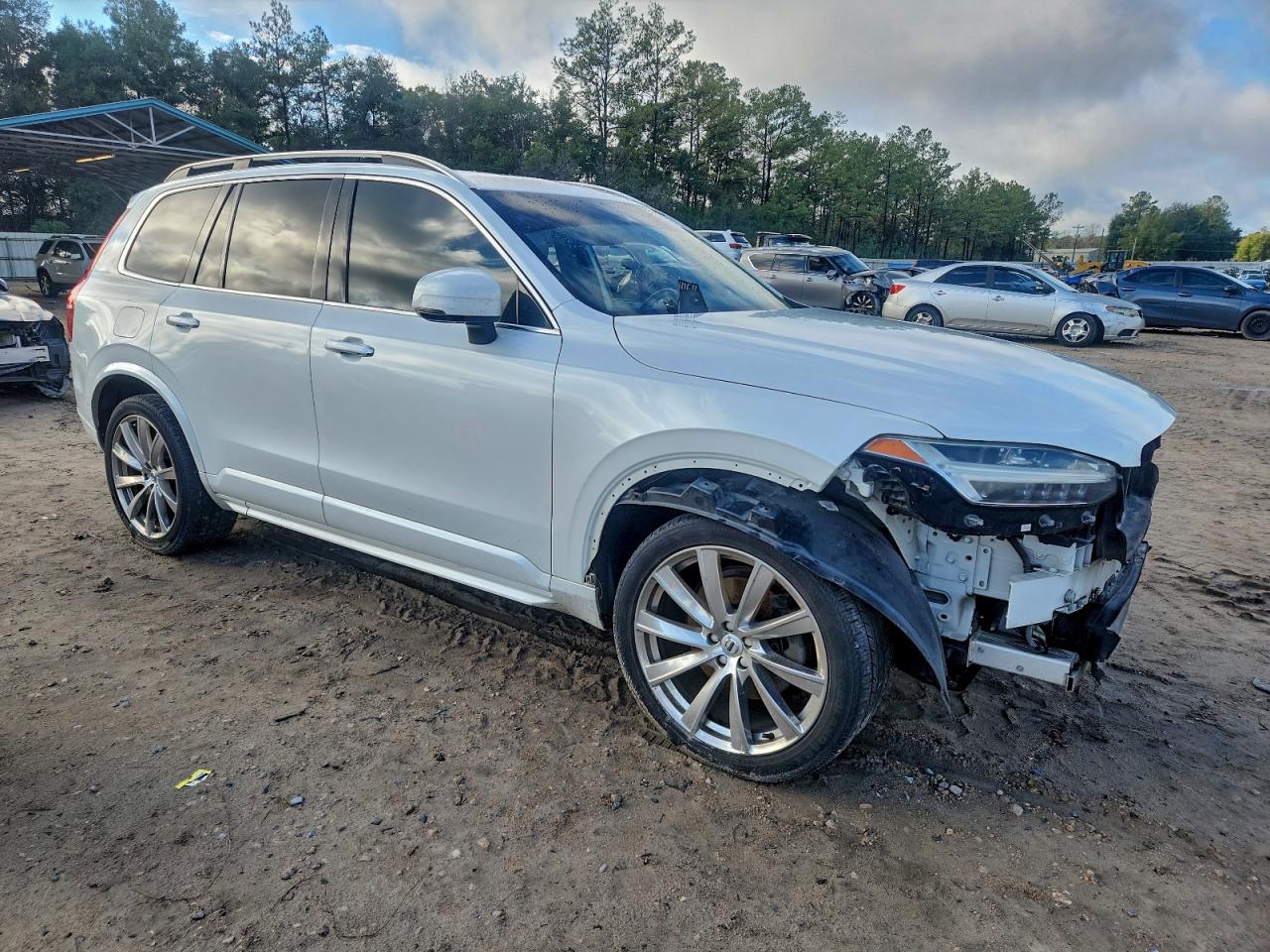 VOLVO XC90 T6