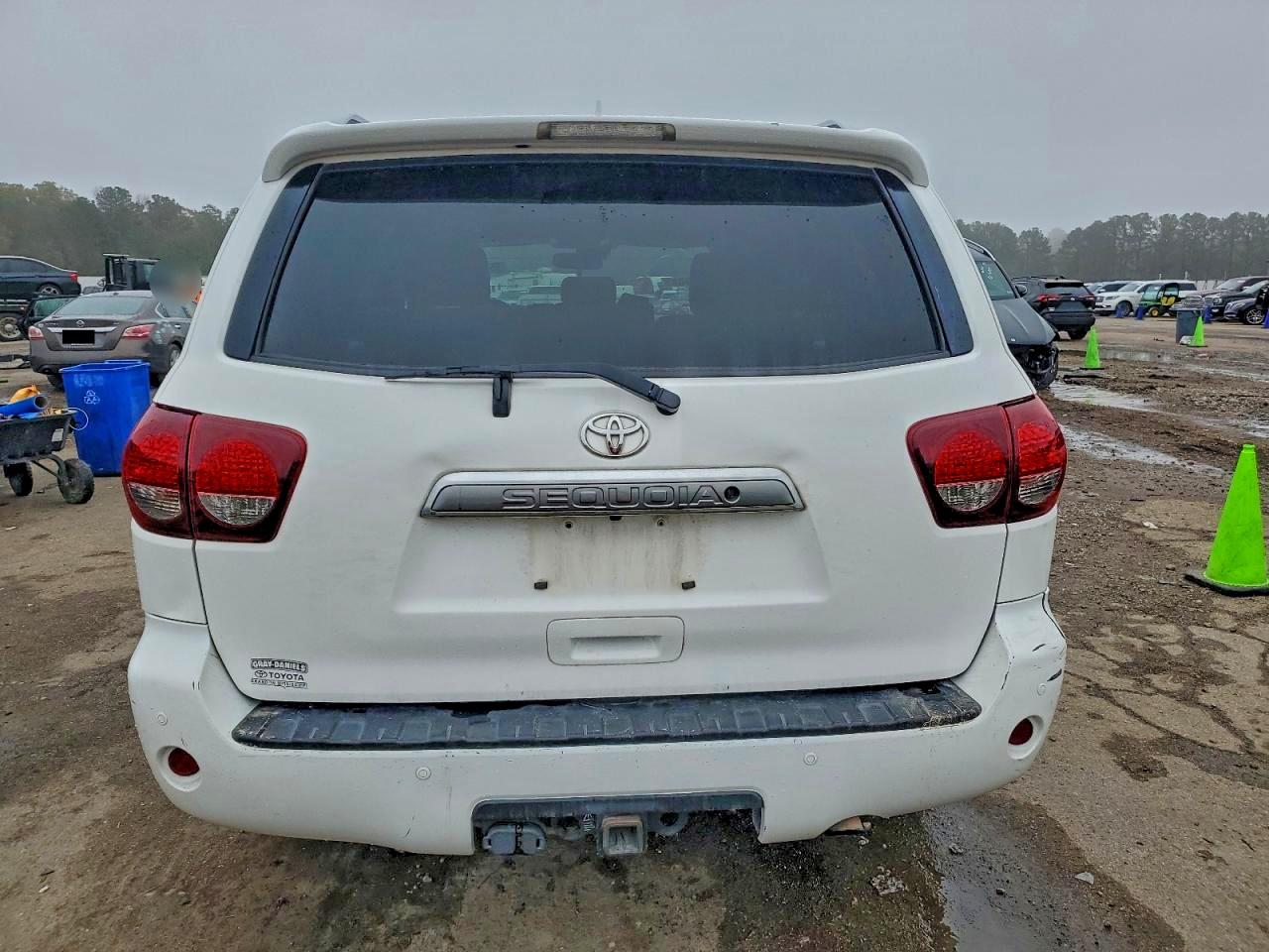 TOYOTA SEQUOIA LIMITED