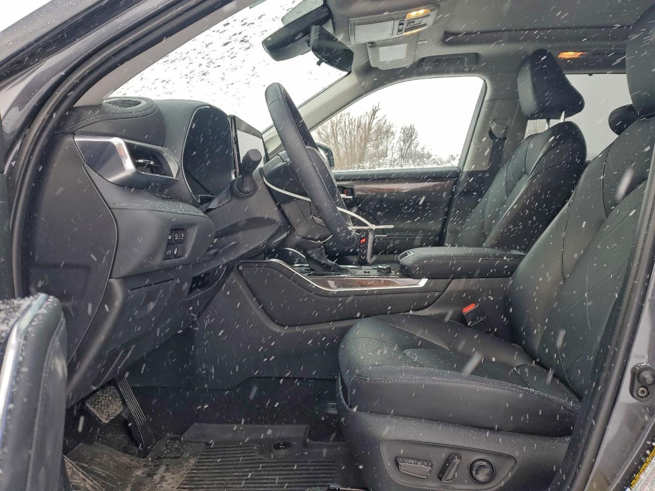 TOYOTA HIGHLANDER LE