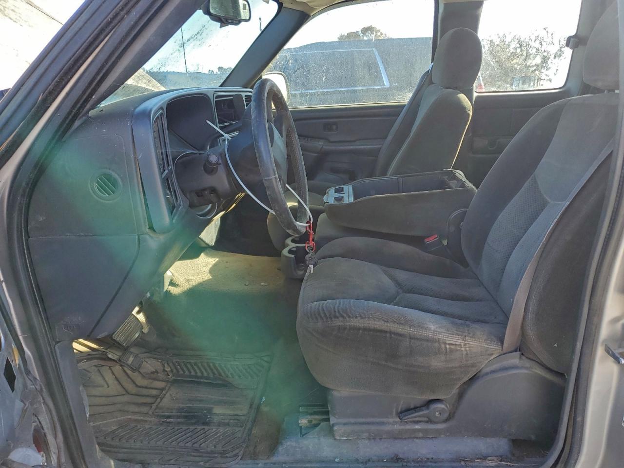 Lot #3316779429 2004 CHEVROLET SILVERADO