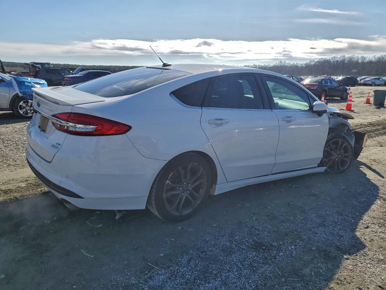 FORD FUSION SE