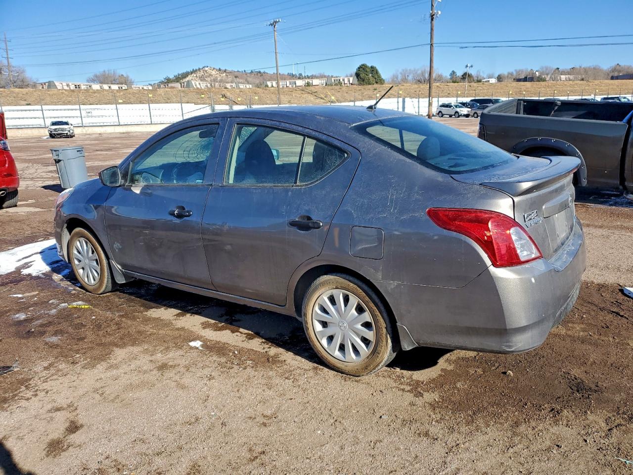 NISSAN VERSA S