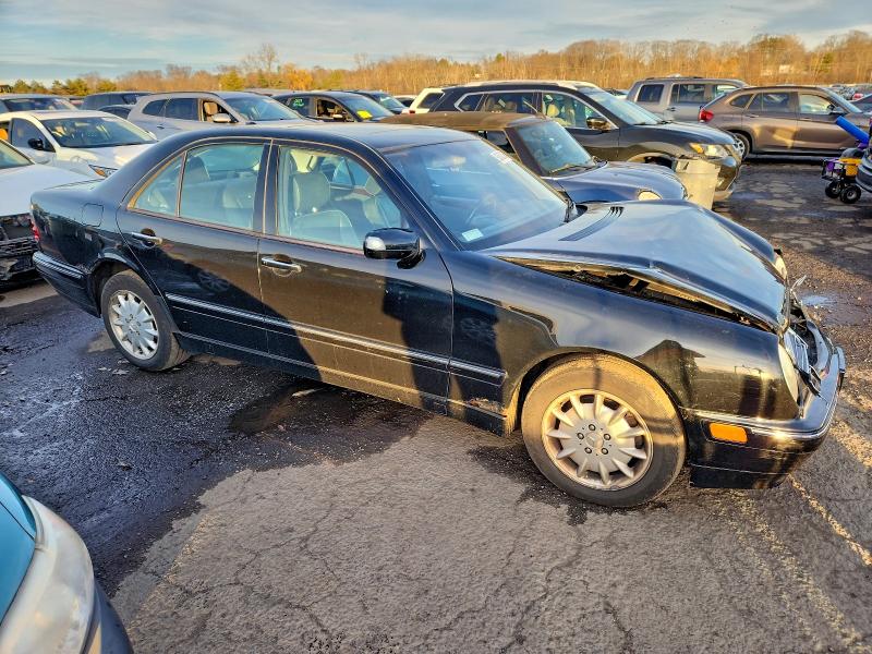 2001 MERCEDES-BENZ E 320 4MAT #3304515507