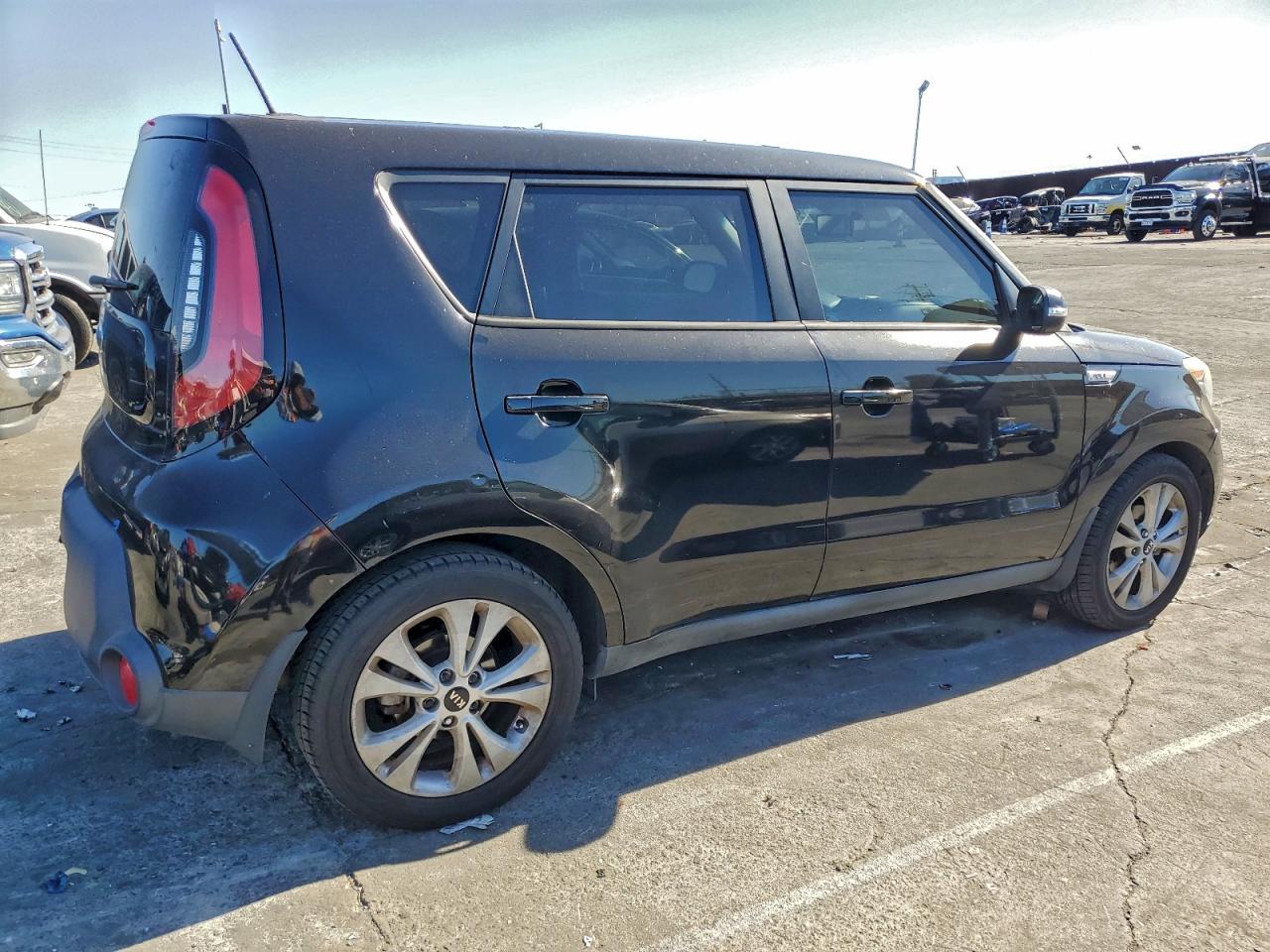 KIA SOUL +