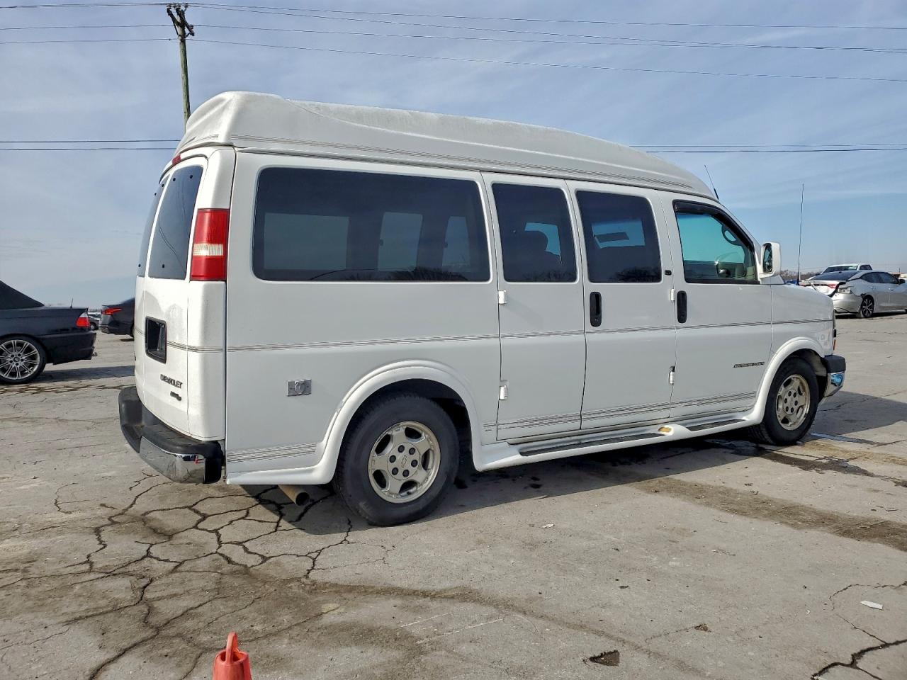 Lot #3301775361 2004 CHEVROLET EXPRESS G1