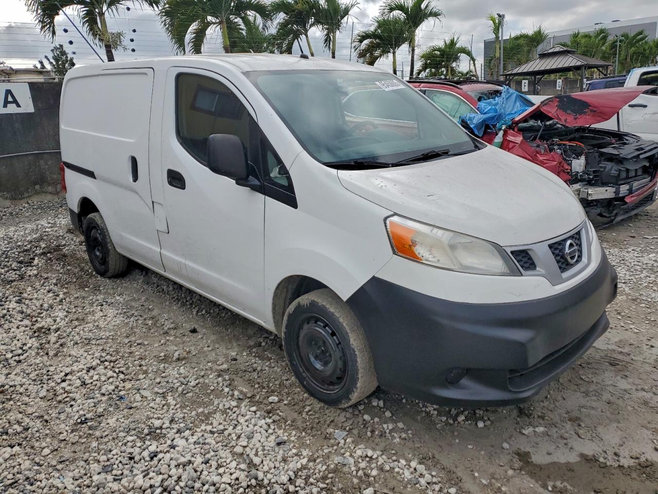 NISSAN NV200 2.5S