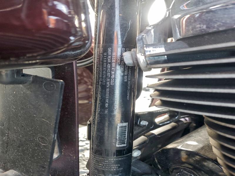 2018 HARLEY-DAVIDSON FLHXS STRE #3304616496