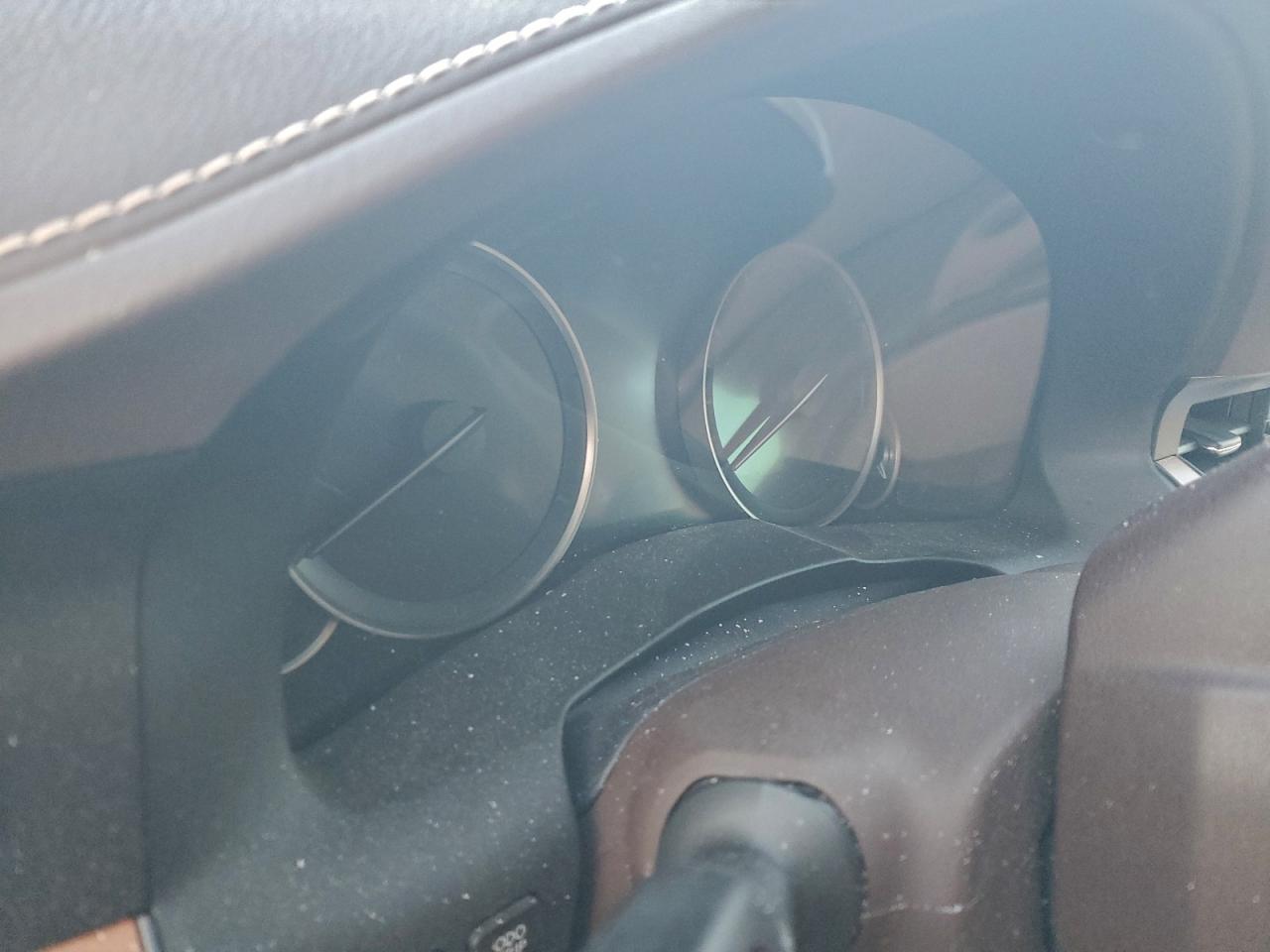 Lexus Es 300h Image 9