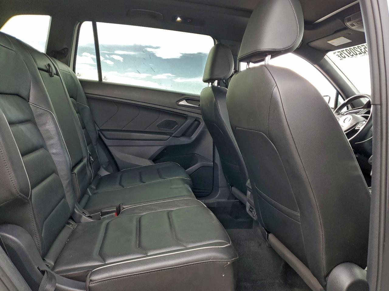 VOLKSWAGEN TIGUAN SEL PREMIUM