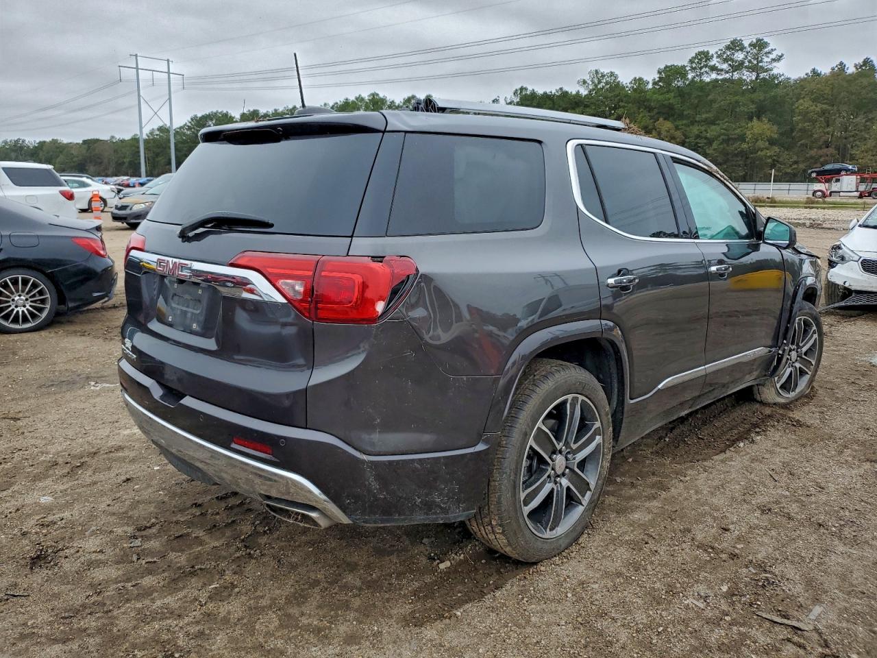 GMC ACADIA DENALI