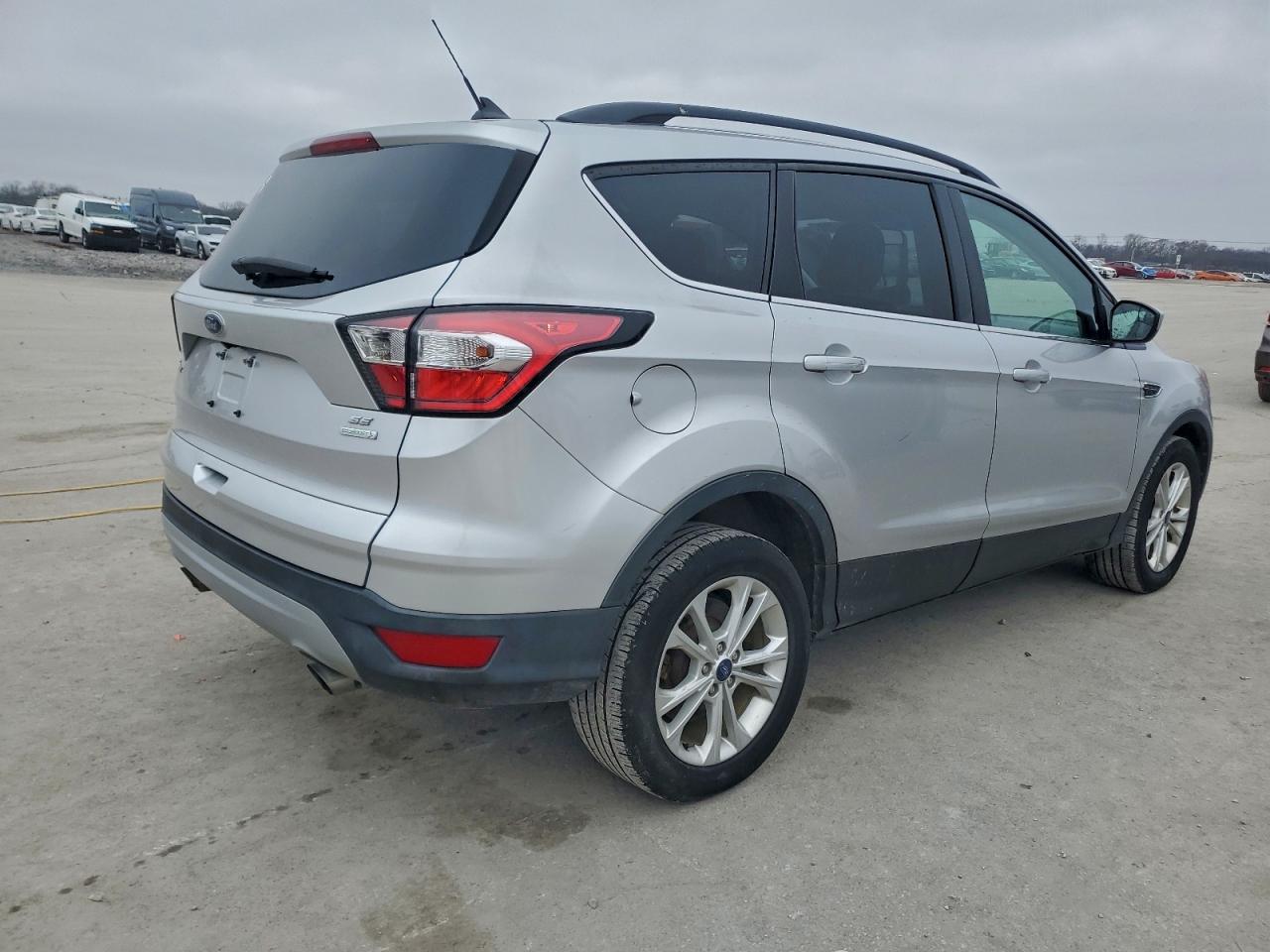 Lot #3316747401 2018 FORD ESCAPE SE