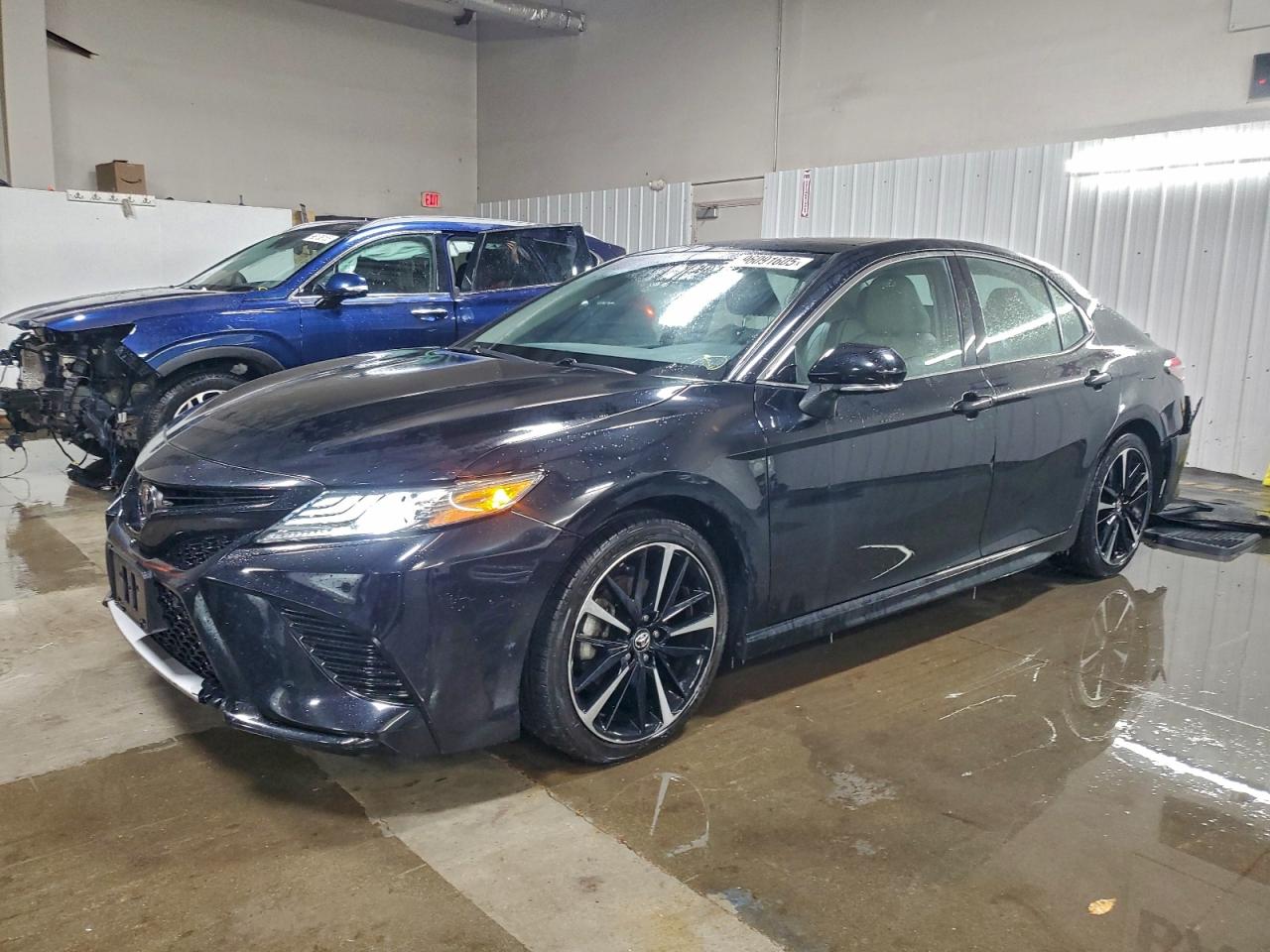 TOYOTA CAMRY XSE