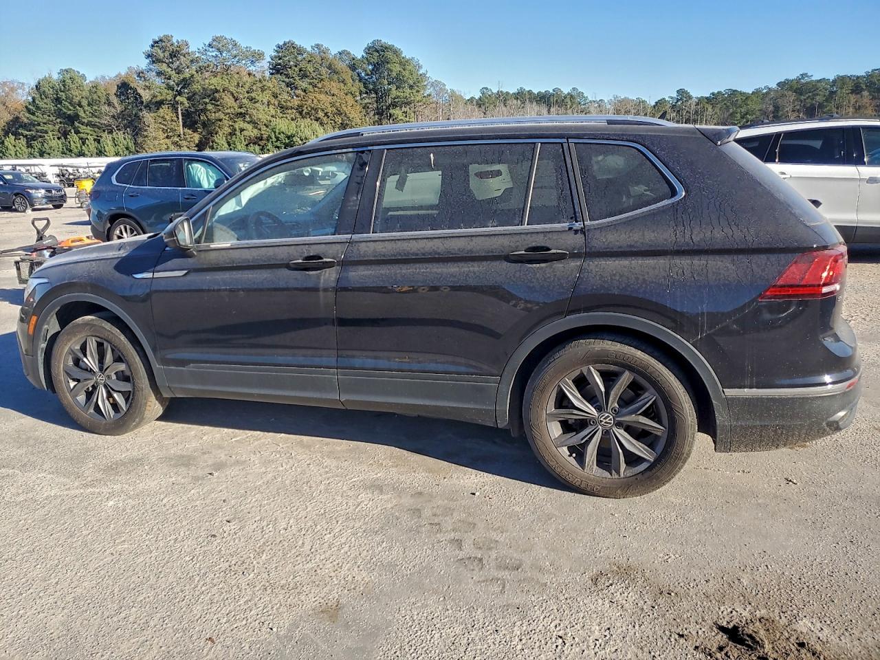 Lot #3318984930 2023 VOLKSWAGEN TIGUAN SE