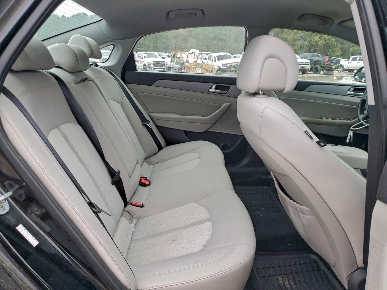 HYUNDAI SONATA HYBRID