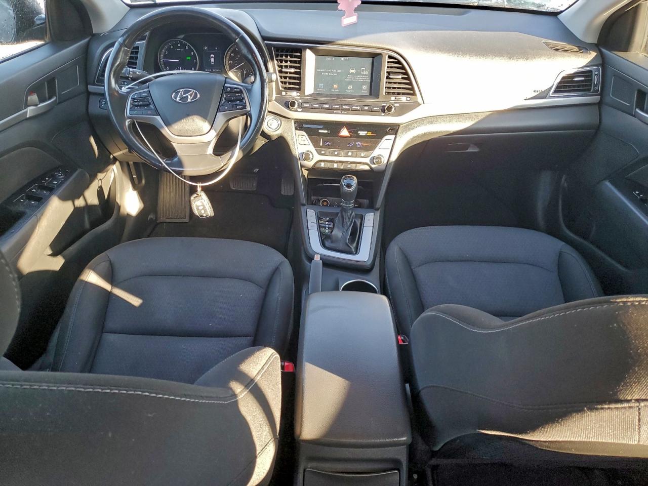 HYUNDAI ELANTRA SEL