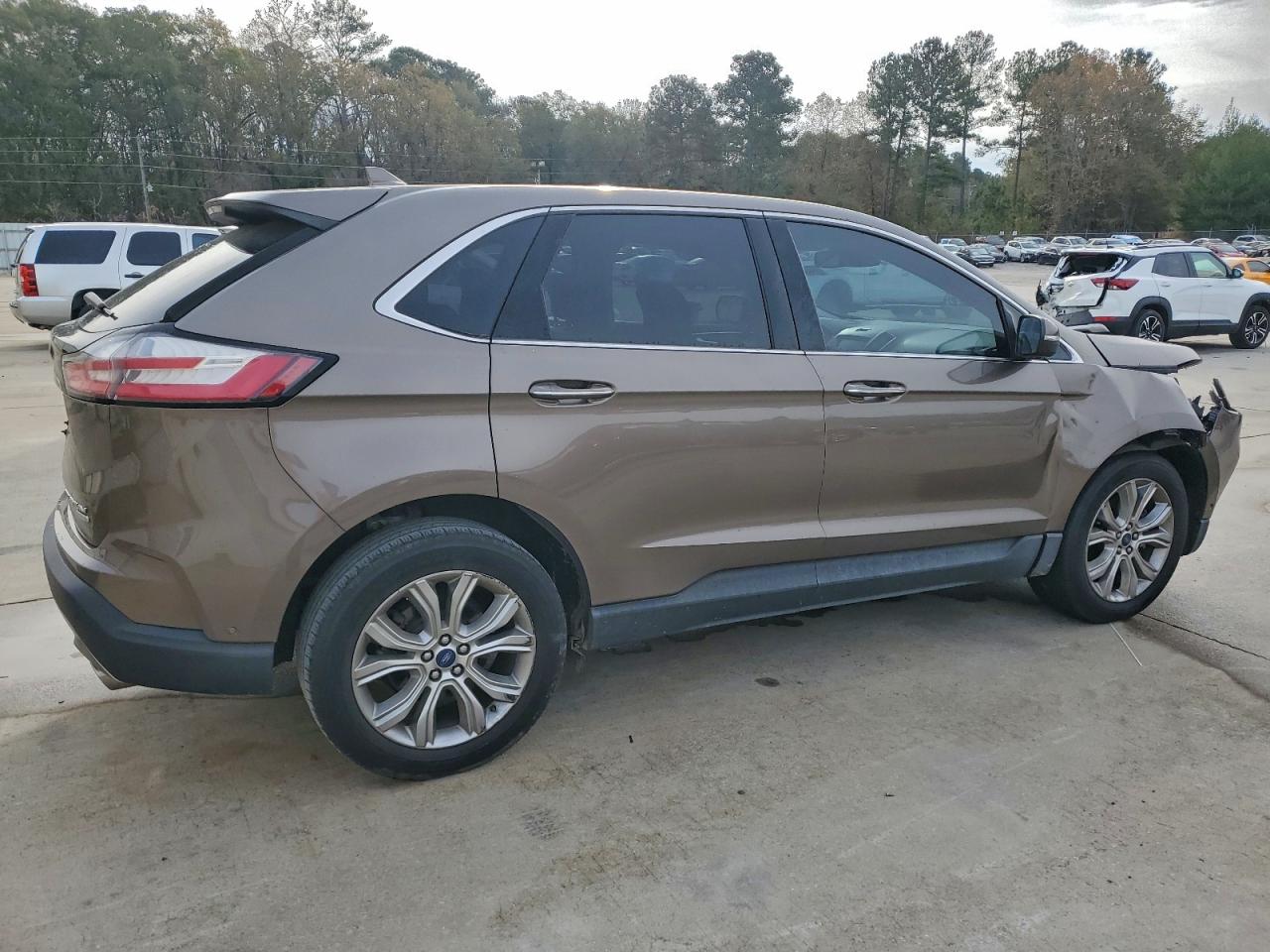 FORD EDGE TITANIUM