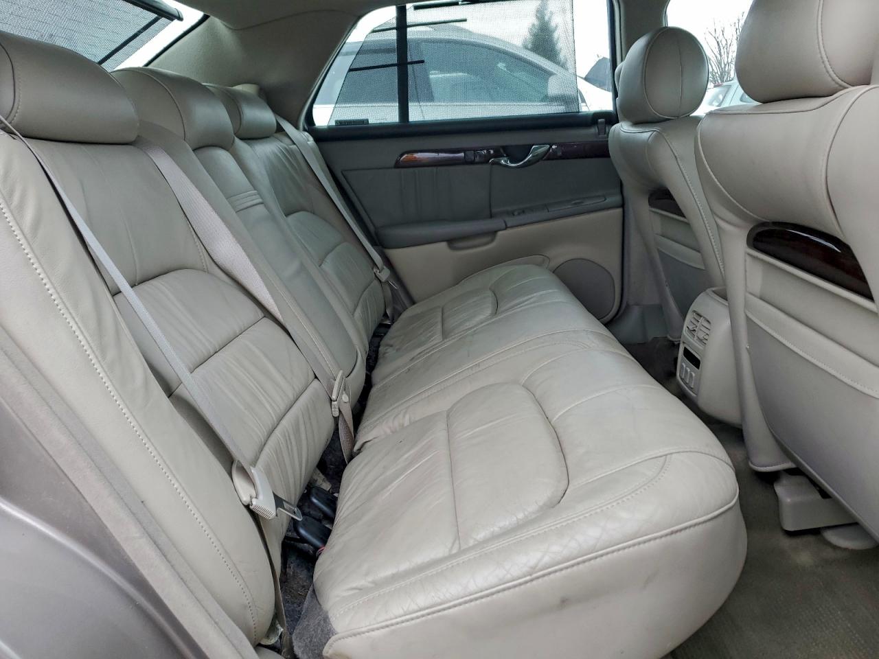 Lot #3304104503 2002 CADILLAC DEVILLE DH