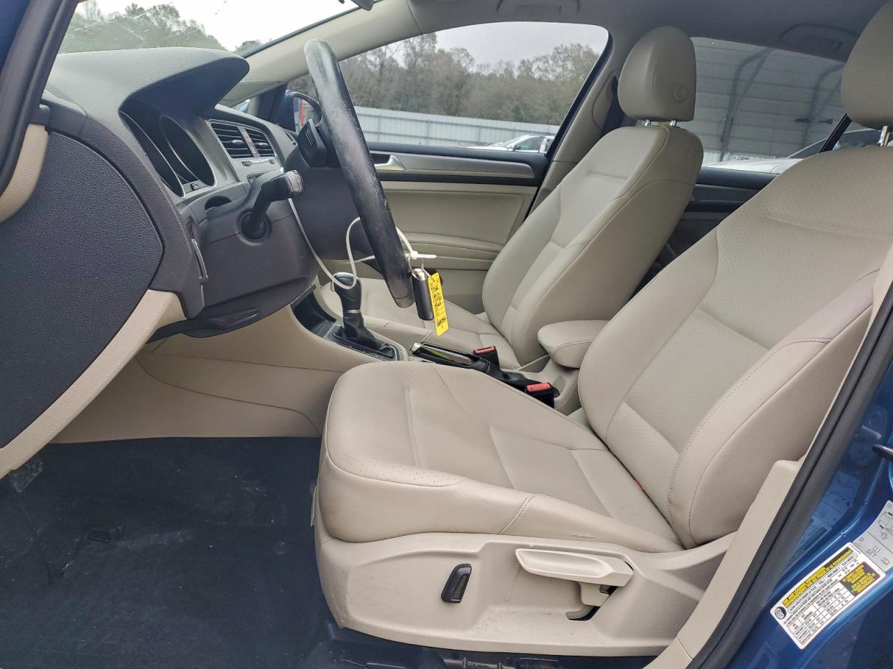 VOLKSWAGEN GOLF S/SE