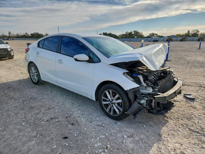 2017 KIA FORTE LX #3302976634