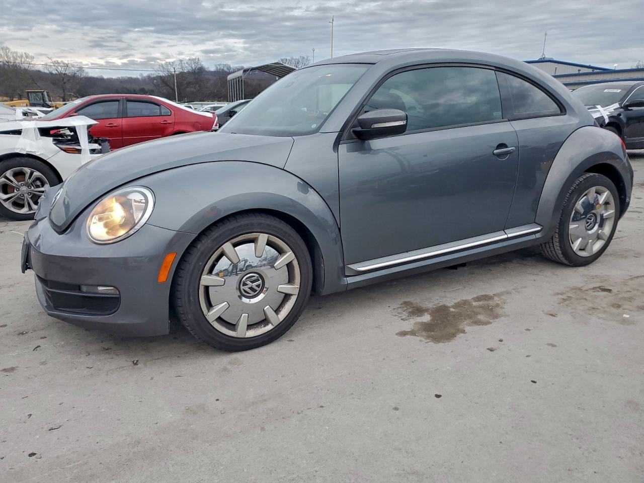 VOLKSWAGEN BEETLE