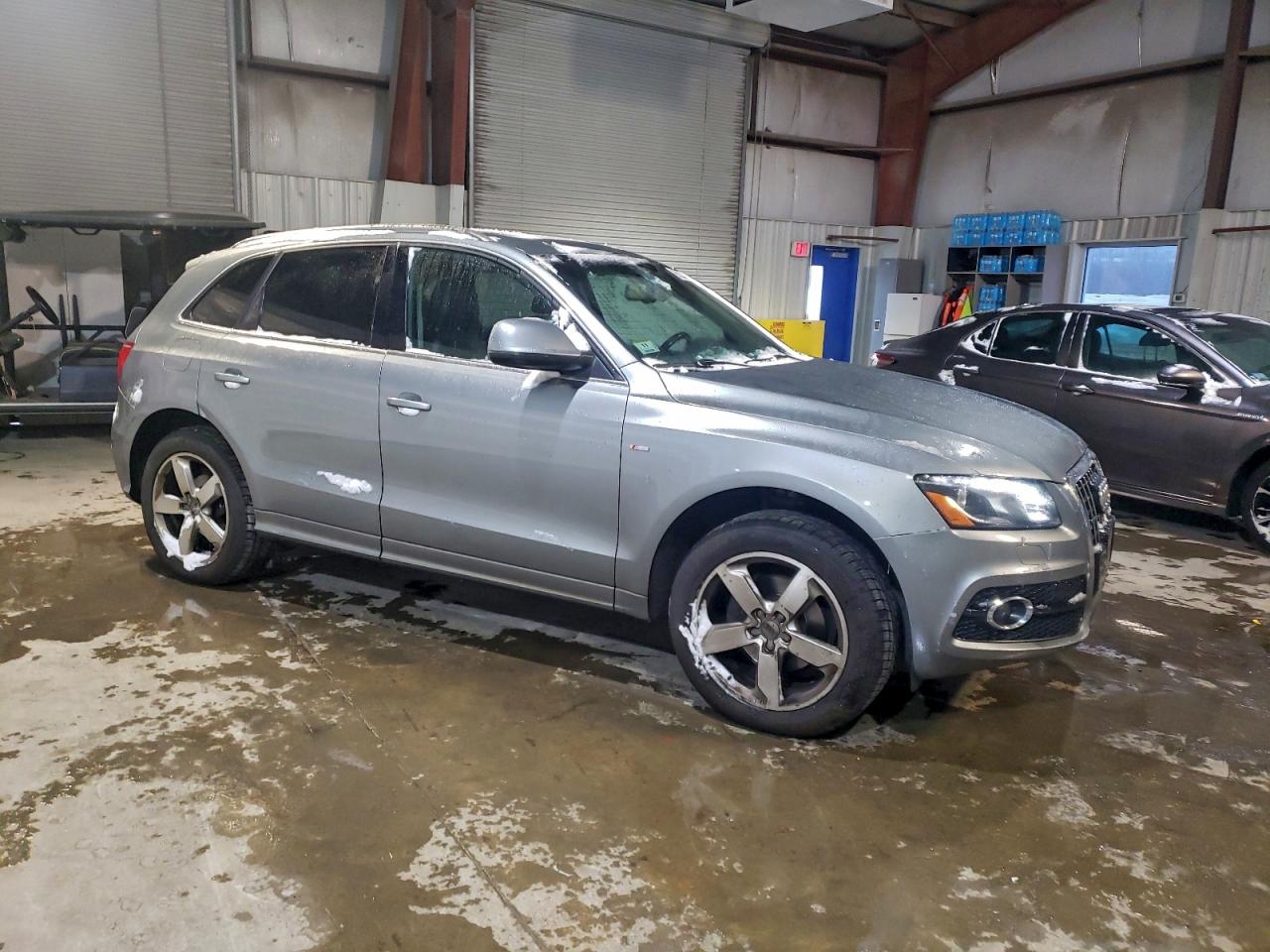 AUDI Q5 PREMIUM PLUS