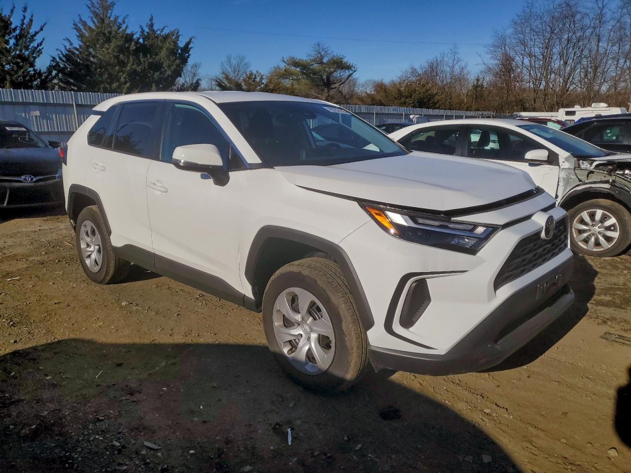 TOYOTA RAV4 LE