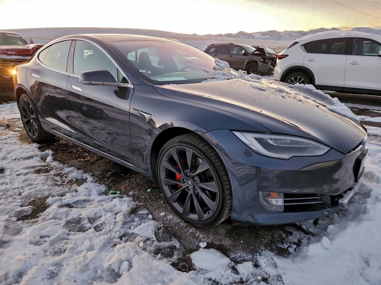 TESLA MODEL S