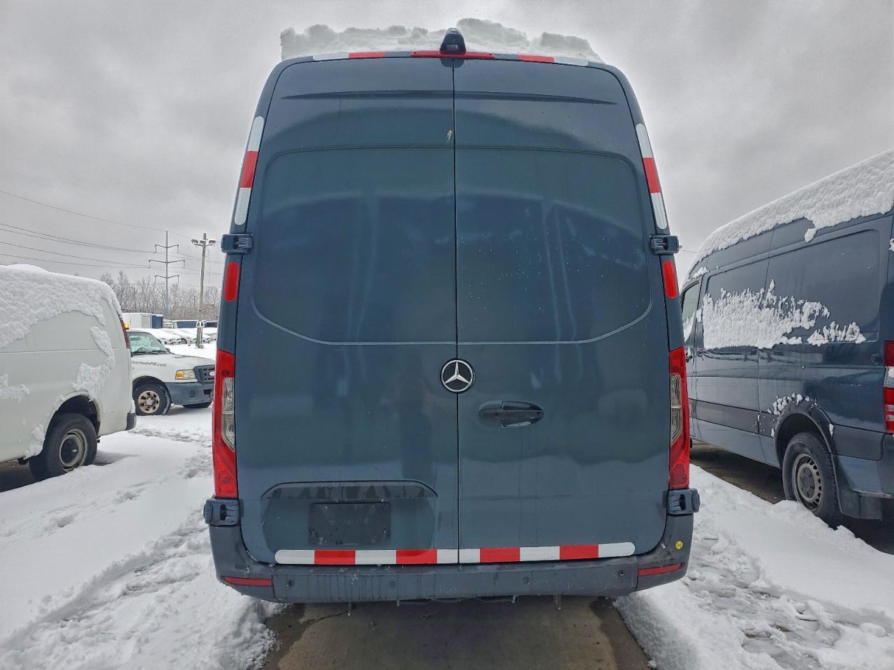 Lot #3304519435 2019 MERCEDES-BENZ SPRINTER 2