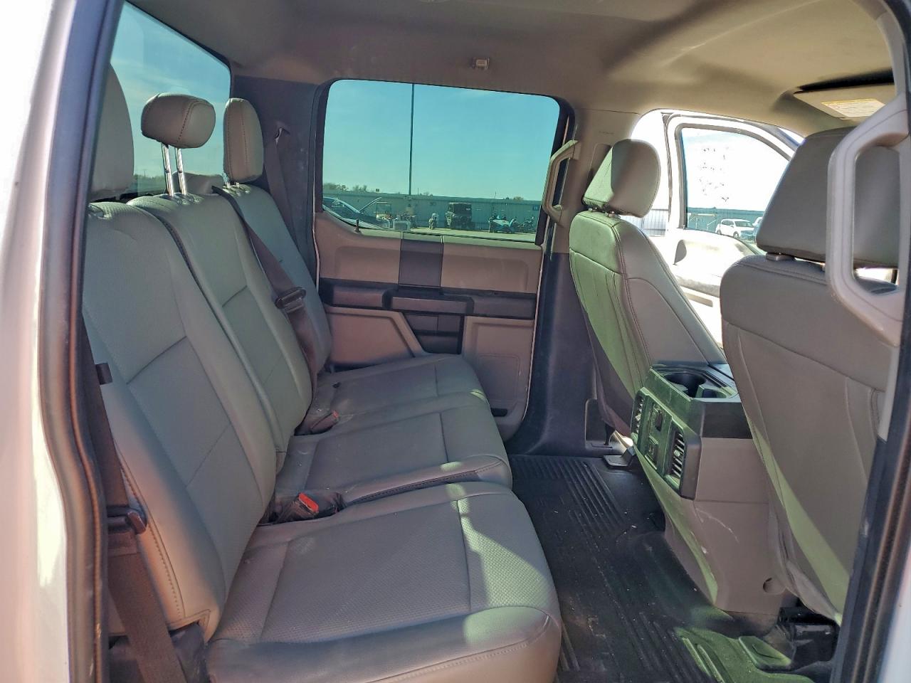 FORD F-250 SUPER DUTY