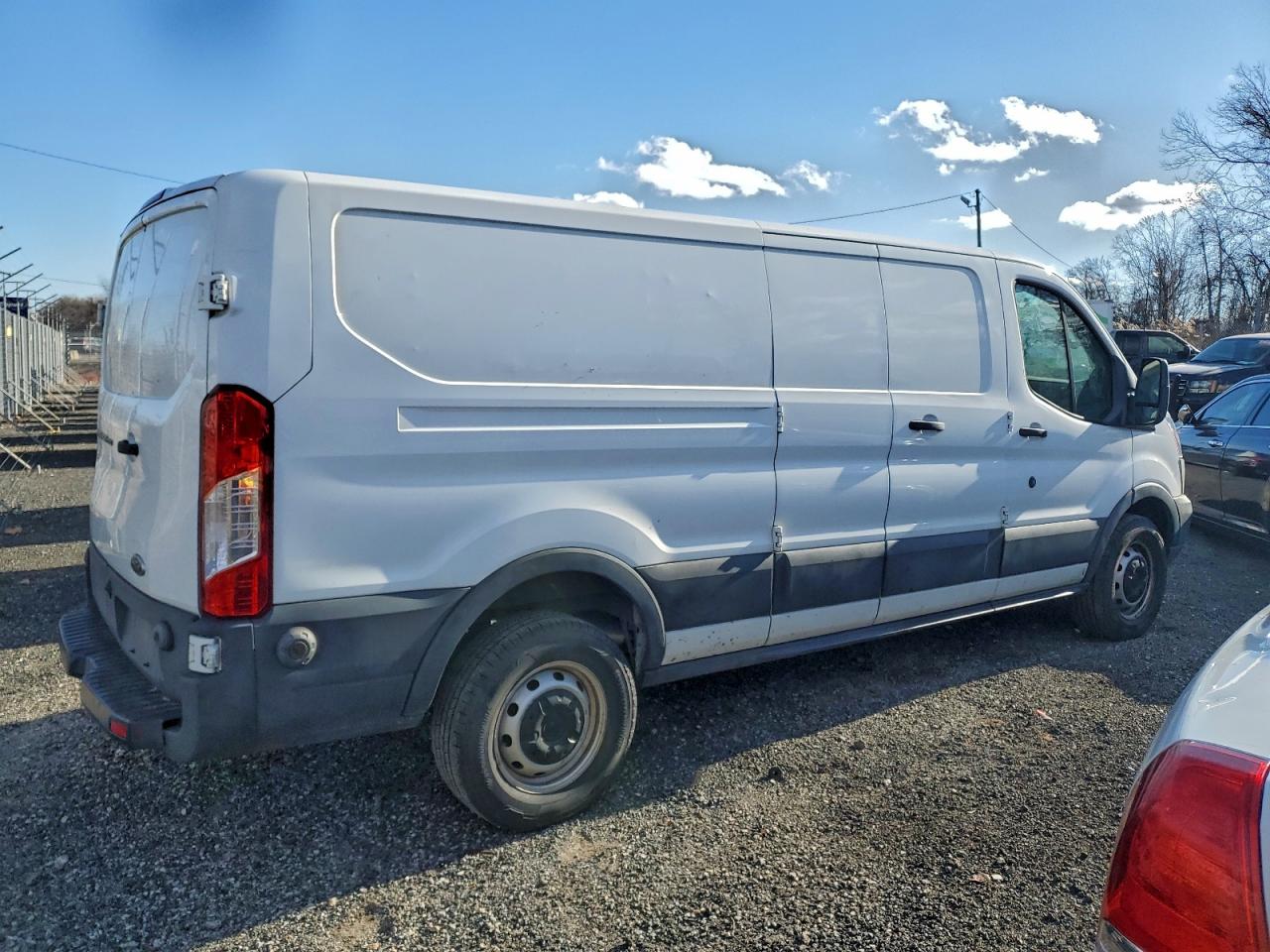 FORD TRANSIT T-250