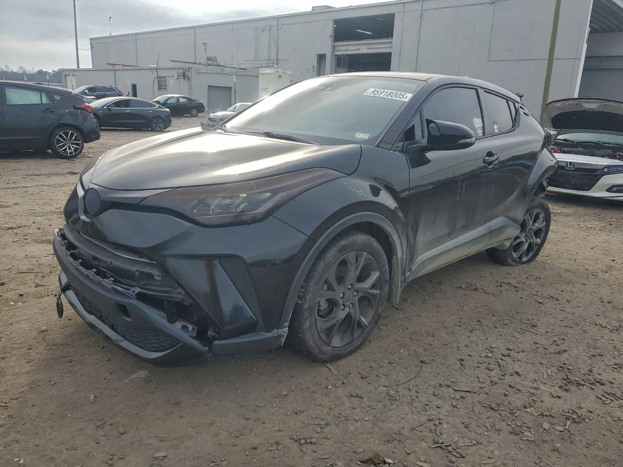 TOYOTA C-HR XLE