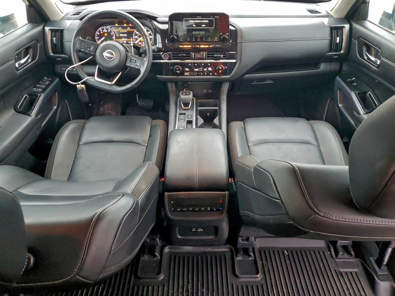 NISSAN PATHFINDER SL