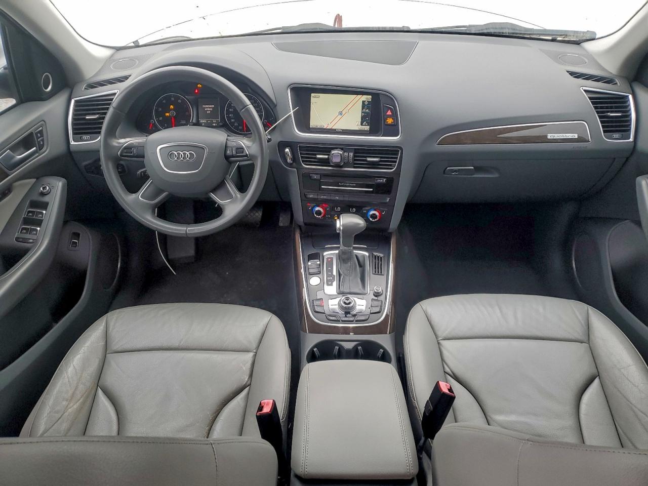 AUDI Q5 PREMIUM PLUS