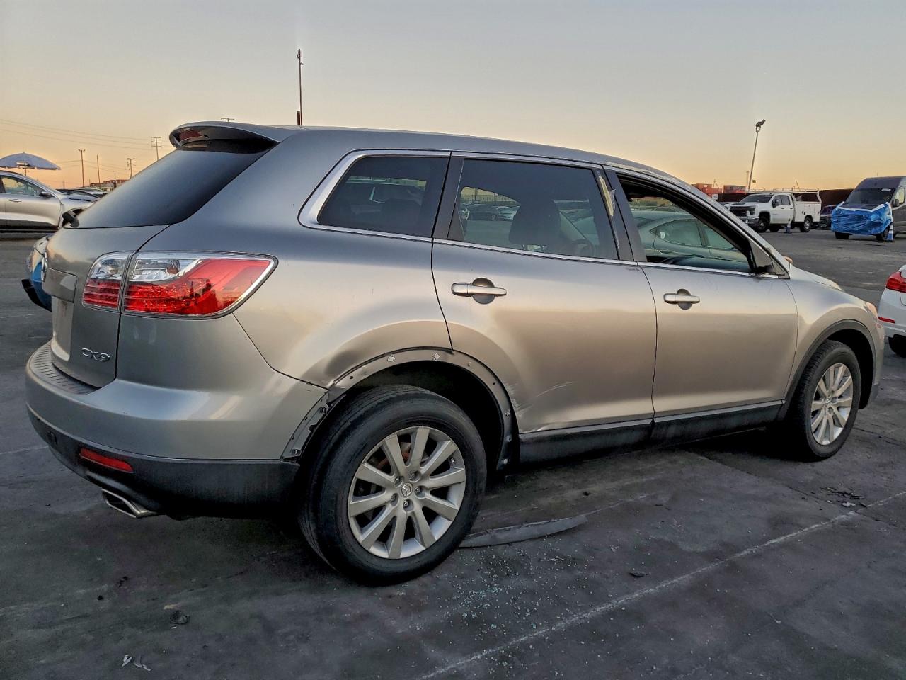 MAZDA CX-9