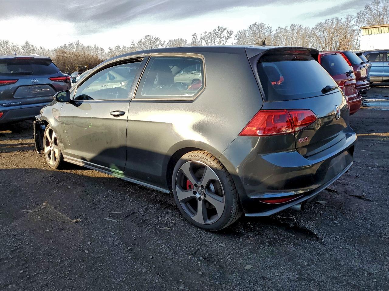VOLKSWAGEN GOLF GTI