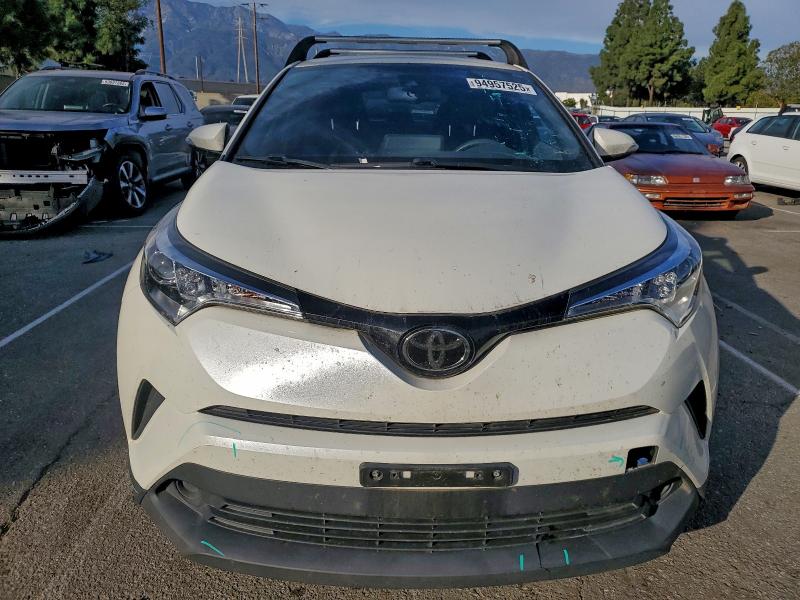 2019 TOYOTA C-HR XLE #3310705739