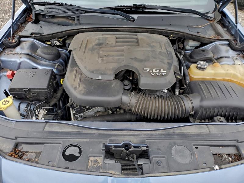 2011 CHRYSLER 300 #3304865559