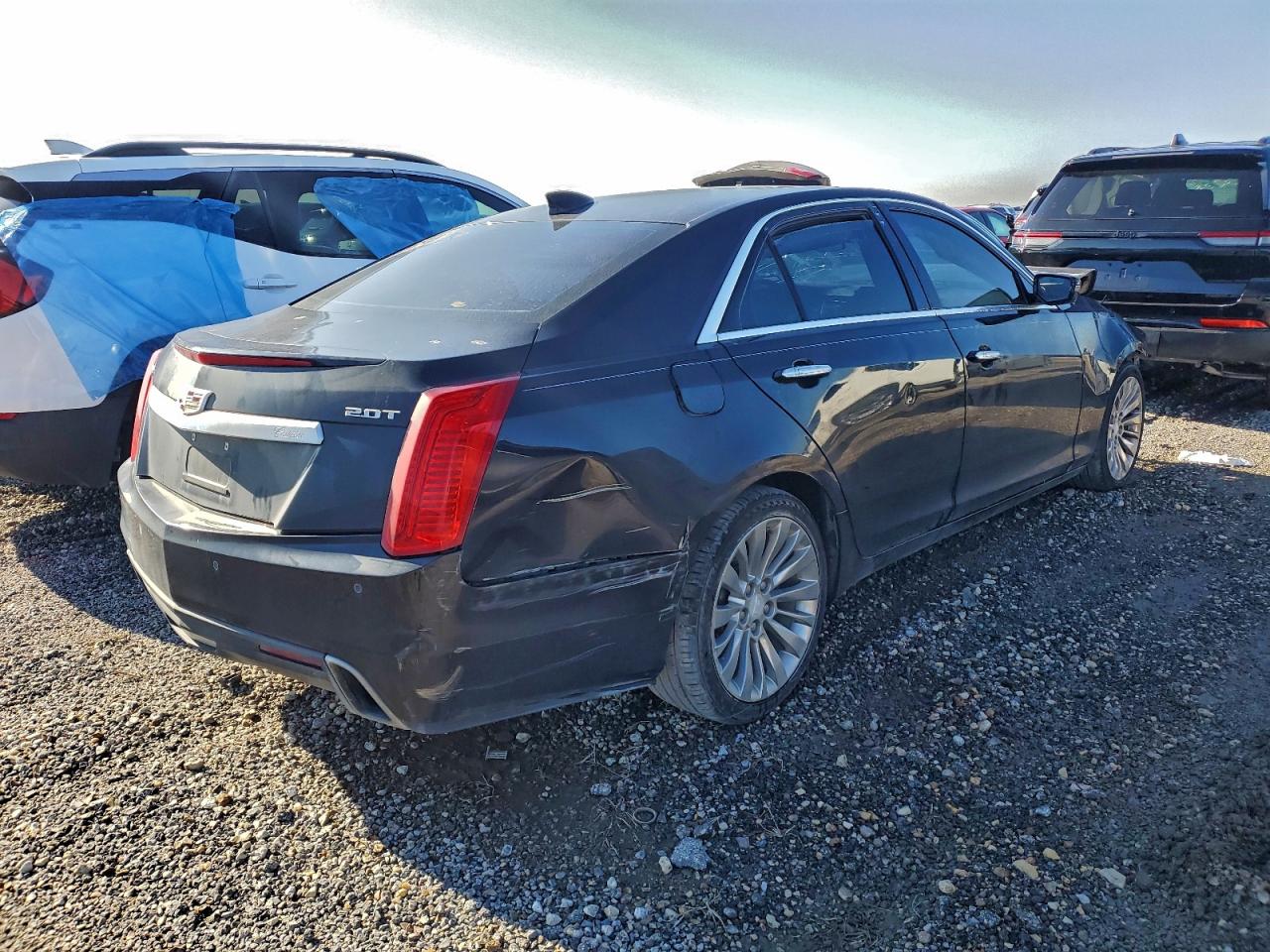 CADILLAC CTS LUXURY