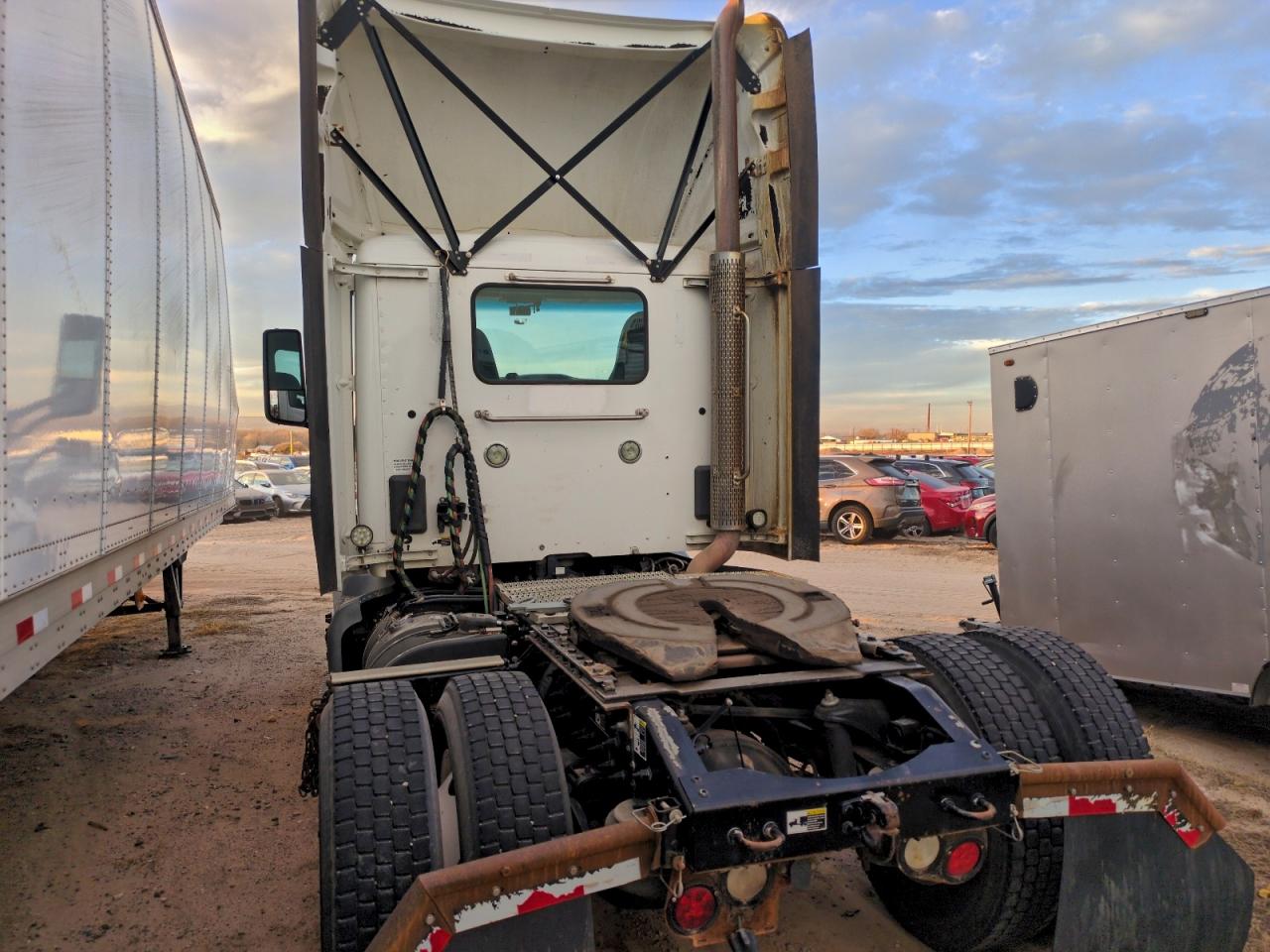 Lot #3316756426 2017 PETERBILT 579