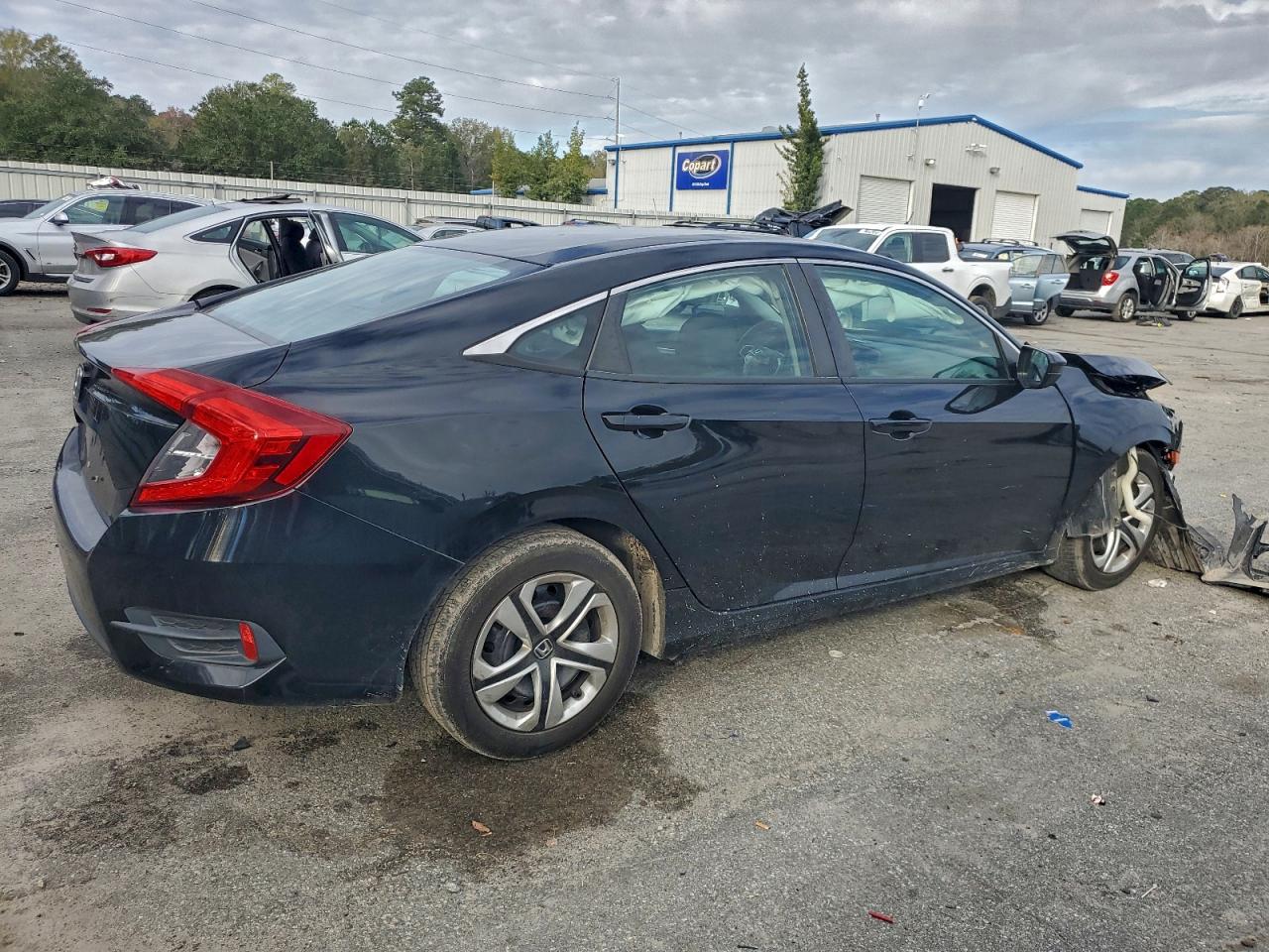 Lot #3317917903 2017 HONDA CIVIC LX
